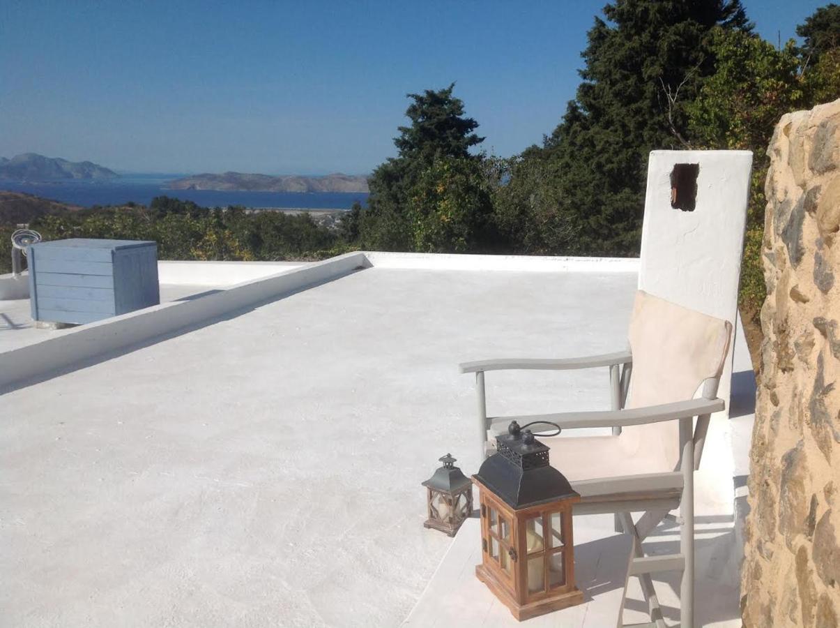 The Aegean Blue Country House Old Milos Lagoudi Zia Exterior photo